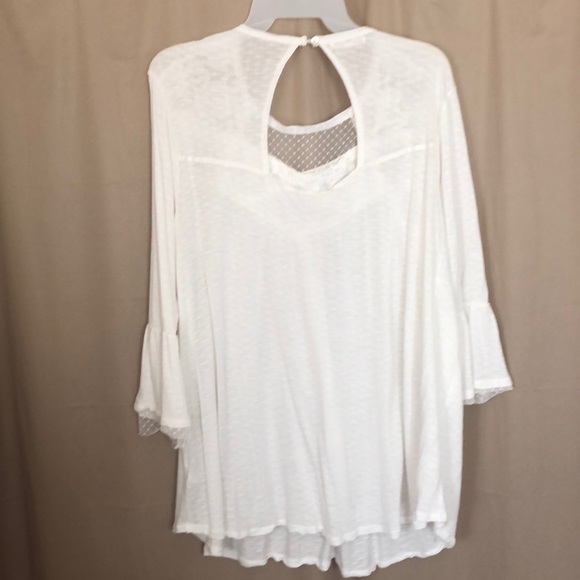 White Blouse - Picture 2 of 5